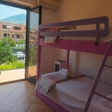 Nina's House Bed & Breakfast 4*